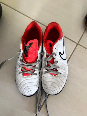 Football shows for kids size 35