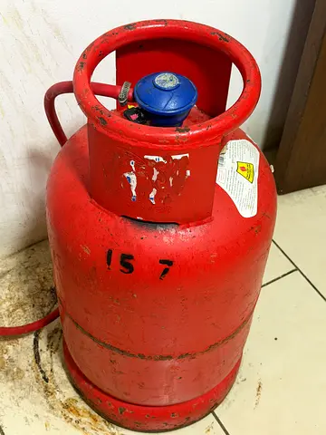 Gas cylinder