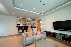 FULLY FURNISHED| NEXT TO METRO|VACANT JUNE