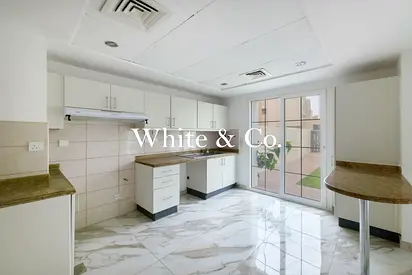 Vacant Now | 2 Bed + Study | Upgraded