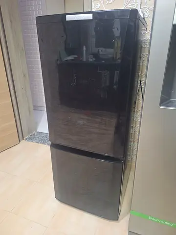 Fridge Mitsubishi Electric black