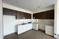 Marina Skyline Views |Central Location| Vacant Now