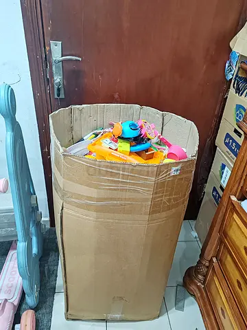 Full box of used toys  mix