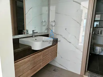Unique Layout | Walk in Closet | Resale