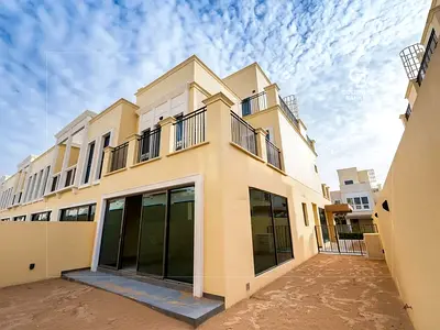 Corner Unit | Spacious | With Maid's Room