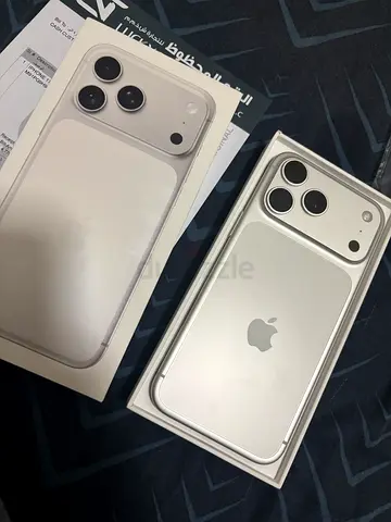 Silver iPhone 17Pro Max 256Gb