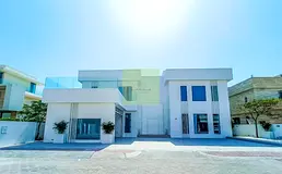 Luxury Upgraded Villa / Big Plot / 6 Bedrooms