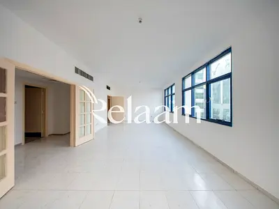 Heart of the City | Spacious Apartment | Well-Kept
