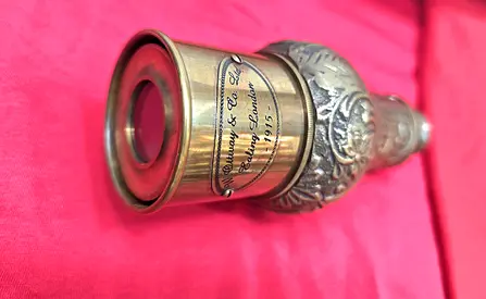 Beautiful dollond London telescope 45 cms big with 2 km range and leather case from London for sale