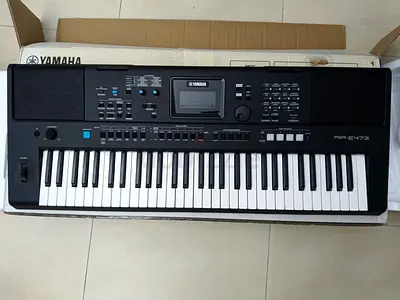 Yamaha PSR-E473