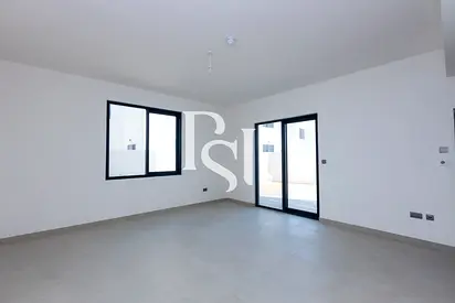 Step Into Comfort And Convenience| Ready To Move!