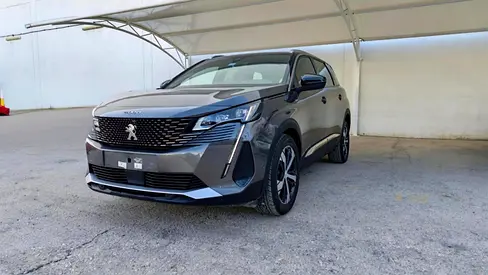 Peugeot 5008 GT Line 2025 - GCC Specs - Like Brand New!