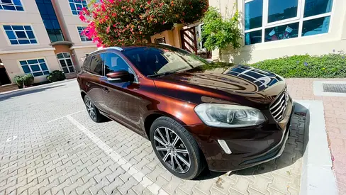 Volvo XC60 lady driven