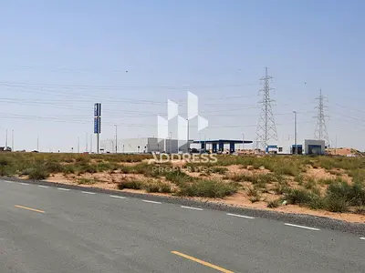 أرض تجارية في الطي الشارقة G+7 قرب مسجد الشارقة الكبير