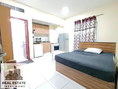 ** FURNISHED STUDIO ** WITH BALCONY ** MONTHLY BASIS ** FAMILY BUILDING