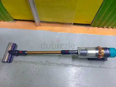 Dyson  Vacuum Cleaner (Lightweight, Used)