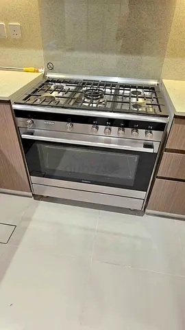 Siemens Latest Model Electric Gas Combination Cooker 90x60cm