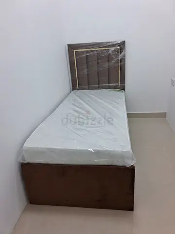Single Bed with Mattress Size(90×190cm)