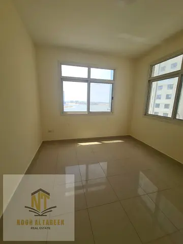 -One bedroom and living room with a sea view overlooking the Khan, close to all services, at an attractive price / annual rent