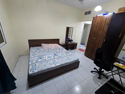 MASTER ROOM AVAILABLE