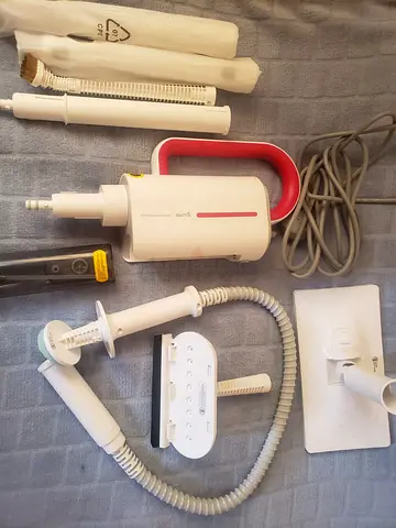 Deerma ZQ600H.  Multifunctional steam cleaner