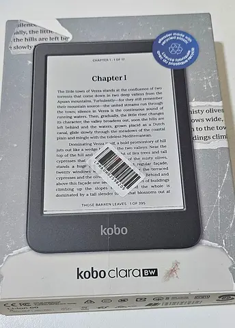 Kobo Clara BW eReader 6 Glare-Free Touchscreen