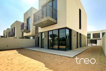 Gym & Pool Nearby|Back to Back|Brand New