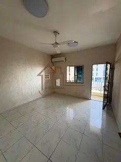Fully Renovated 3 Bedroom Apartment in Prime Location – Ship Roundabout, Dahan
