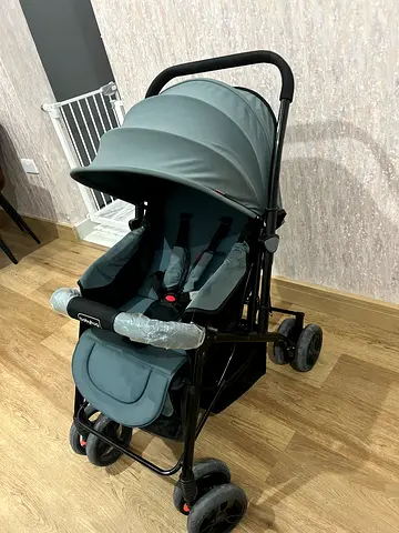 Baby stroller and infant car seat
