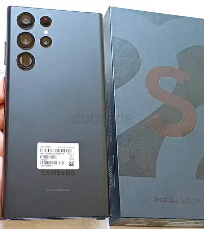 Samsung S22 Ultra 5G
128GB/8GB 
H.K Display 
Condition Like New