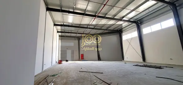 Suitable for all industrial and commercial activities, and represents a strong opportunity for those seeking a strategic location.