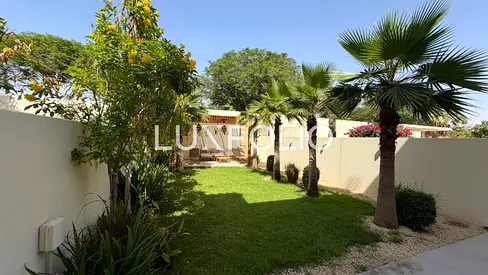 Upgraded | Landscaped garden | Vacant