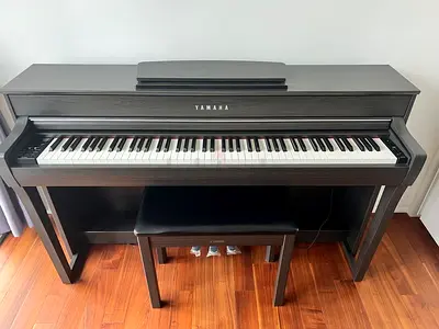 Yamaha CLP 735 Good Condition Slightly Used