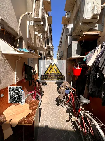 Labor camp in Sharjah Industrial Area 3, 100 rooms, each room for 8–10 persons, prime location, AED 1,500 per room negotiable, vacant handover