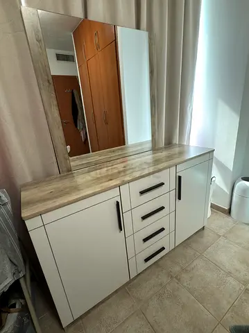 Bedroom set - mattress included - 1000 aed