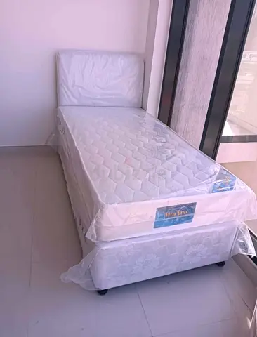 Single bed with mattress and base - like new