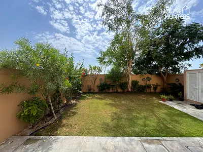 Vacant | Upgraded and Spacious | Excellent Condition