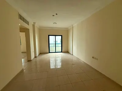 اطلاله مفتوحه / مساحه كبيره / اضاءه طبيعيه / تشطيب حديث / موقع مميز / قريب من الاسواق والمواصلات / تسهلات فى الدفعات