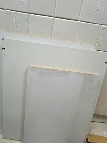 More than 10 wood Panels