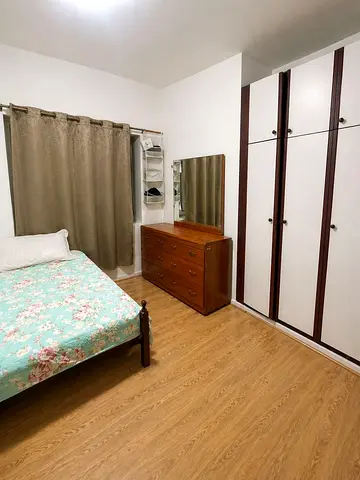 Sharing master bedroom with bathroom
