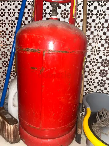 Gas cylinder