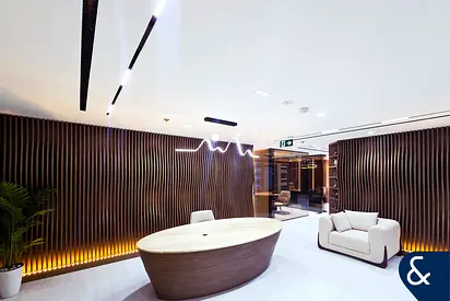 Ultra Premium Office | Metro | High Floor