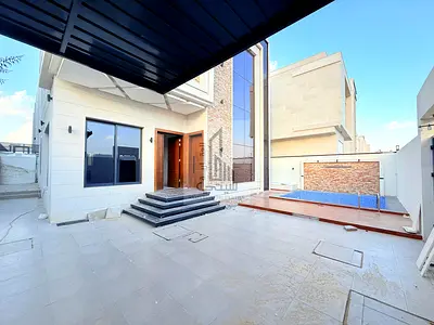 للبيع فيلا تشطيب مودرن  ارضى+ واول + مسبح  📍 الياسمين مساحة الأرض 3014  👣 مساحة البناء  3050 👣  مكونة من : - 3 غرف نوم ماستر - مجلس مع حمام  - صالة مع حمام  - مطبخ رئيسى   - غرفه عاملة