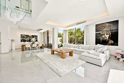 Direct Bay Access I Full Lagoon Views I Furnished