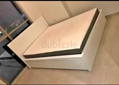 Malam king size bed 180/200cm bed with 2 storage drawers underneath and Ikea mattress
