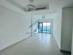 Elegant Canal-Facing 2BR | Closed Kitchen| Huge Layout