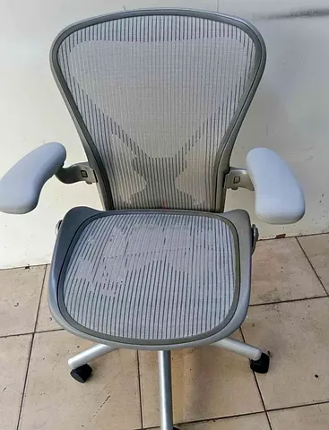 Herman Miller Aeron Used Gray