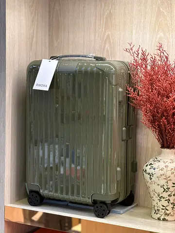 Rimowa travel luggage 🧳