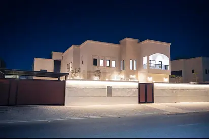 الشارقة, ضاحية البديع,حي حوشي