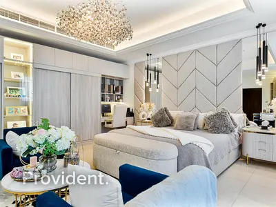 Luxury Corner Villa | 5 Bedrooms | Prime Location